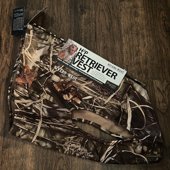 Medium size H2P Retriever Hunting Vest by Rivers West - Picture 10 of 14